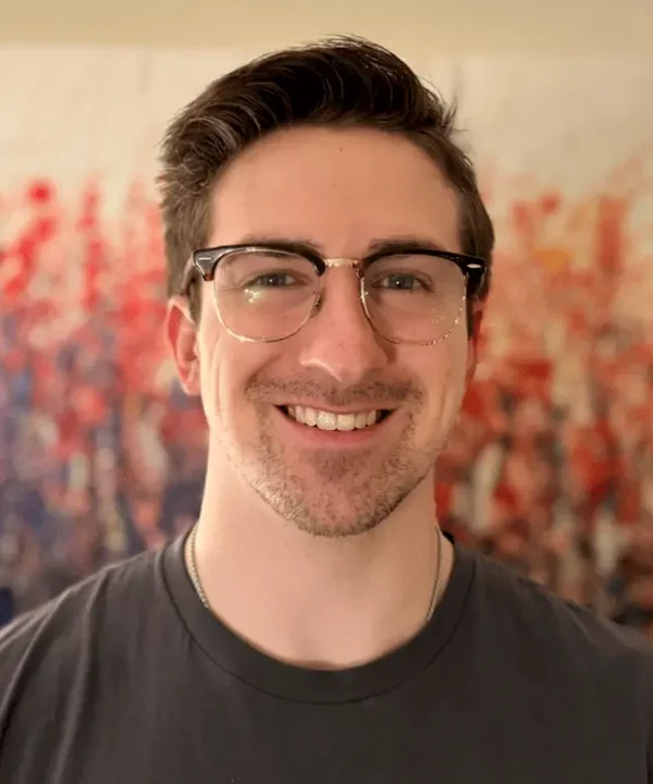 Portrait of Dr. Tommy Lane, Clinic Director and Physical Therapist at Simply Physio
